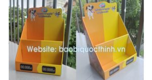 Kệ giấy carton trưng bày thức ăn thú cưng